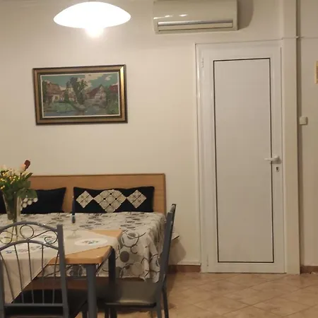 Angeliki's House Tatil Evi Golos